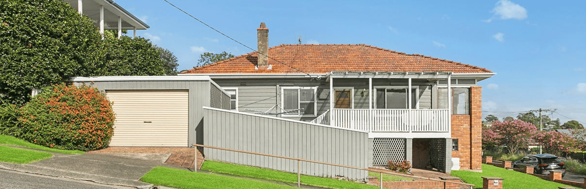 32 Collaroy road front facade property overview
