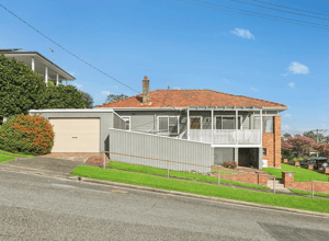 32 Collaroy road front facade property overview