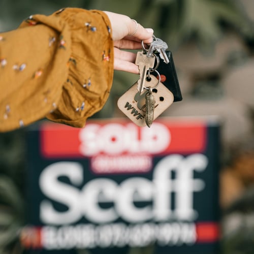 Sold house and keys with Vendor advocate